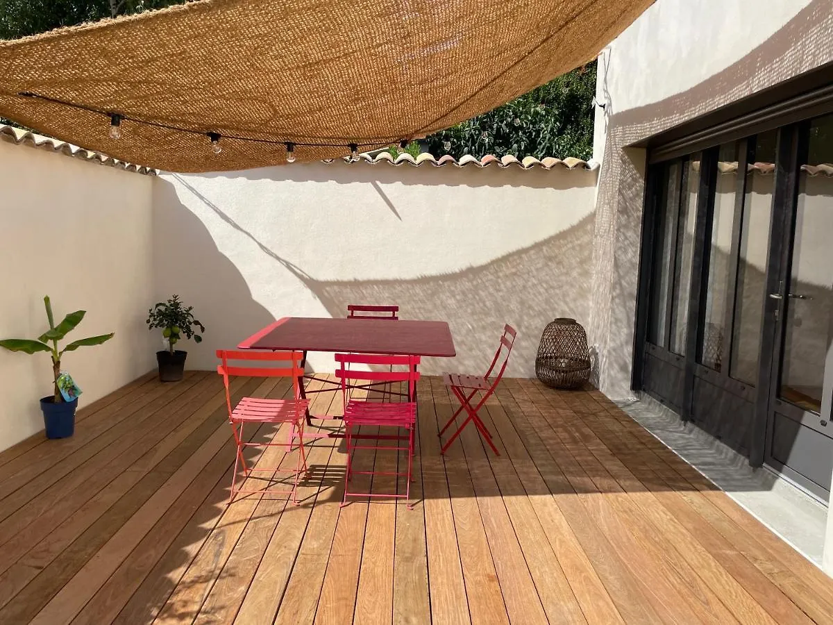 Suite 671 Reyrieux